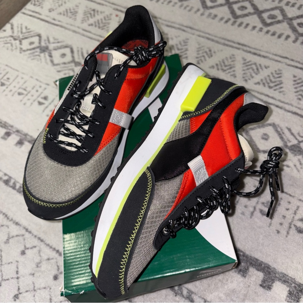 Red and Black Puma (GS 7)